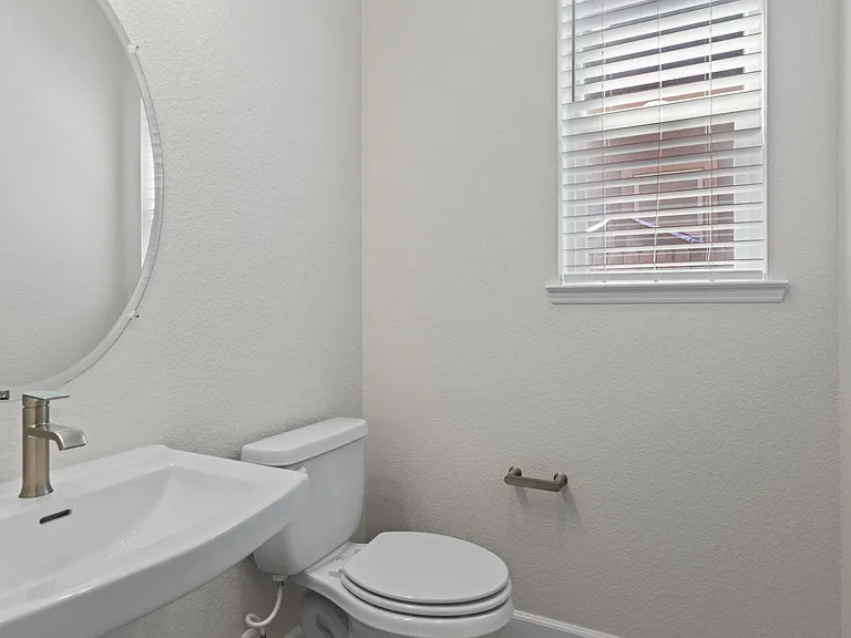 548 Aliki Dr — Photo 28