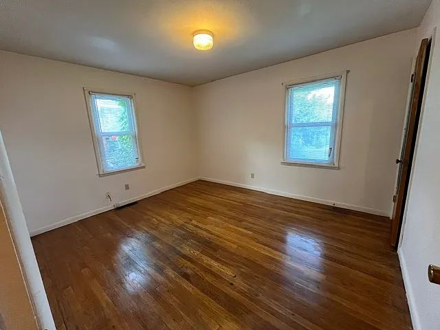 Bedroom #1