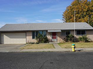 615 S 14th St, Sunnyside, WA