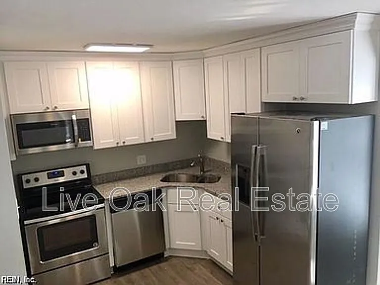 3216 Arctic Ave — Photo 2