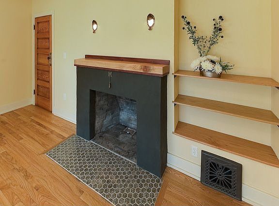 Family Rm w/ Fireplace