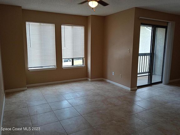 5th image of 3550 Sable Palm Ln Unit G
