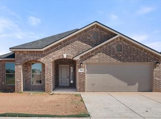 302 E 24th St, Wolfforth, TX 79382