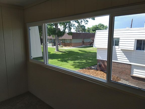 Sun room. Huge windows for great natural lighting