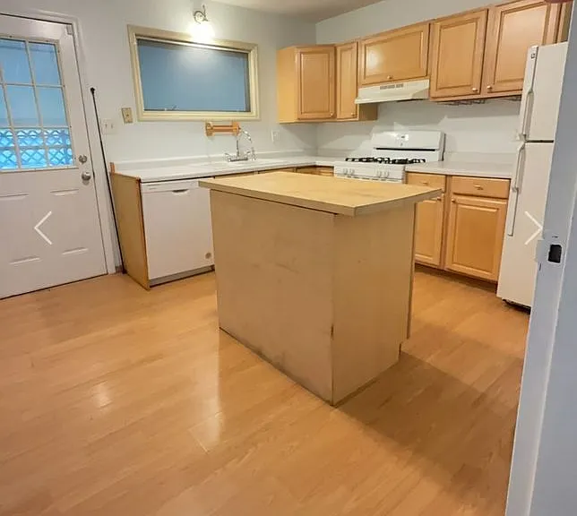 4343 E Deckard Dr — Photo 5