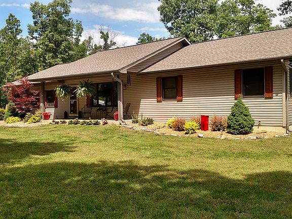 2nd image of 25 White Oak Ct