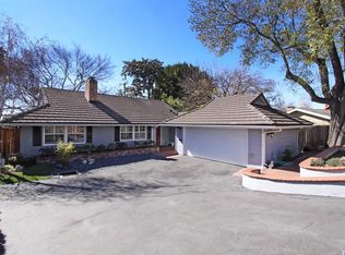 1095 Coronet Ave, Pasadena, CA 91107