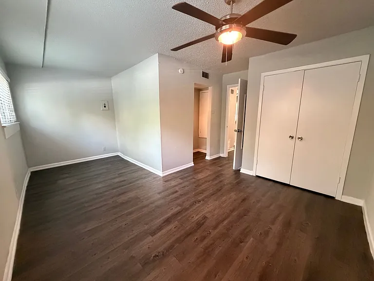 1202 Newning Ave #109 — Photo 7