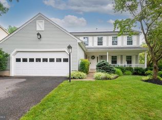 13917 Bergenfield Dr, Gaithersburg, MD 20878