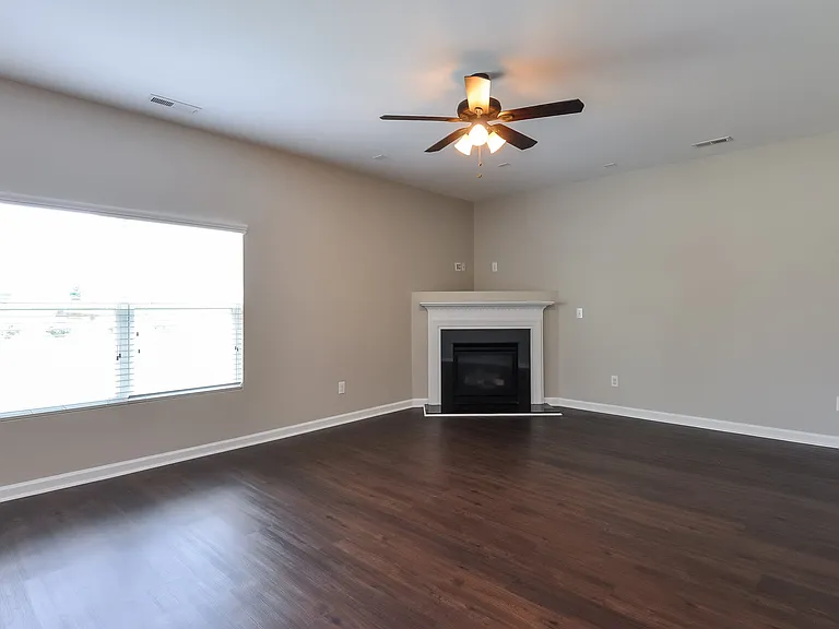 3701 Amistad Ln — Photo 4