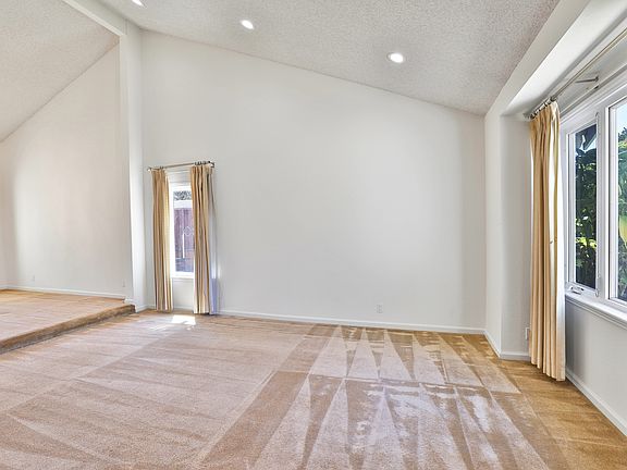 3rd image of 4060 Heron Pl
