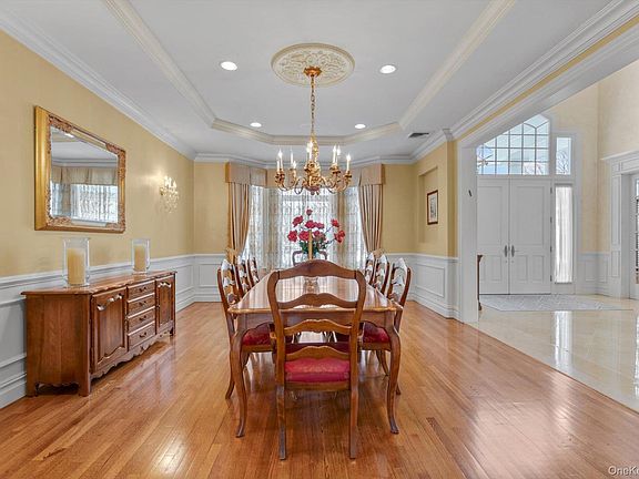5th image of 233 Everit Avenue