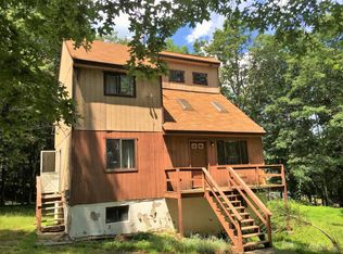 123 Wildwood Ln, Canadensis, PA 18325