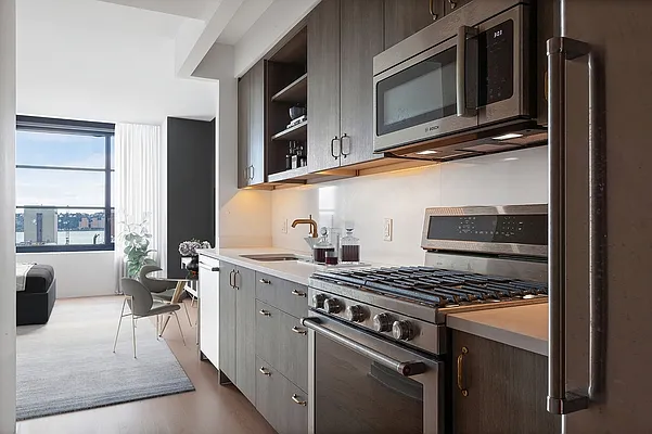 Rented by Greystar | media 25