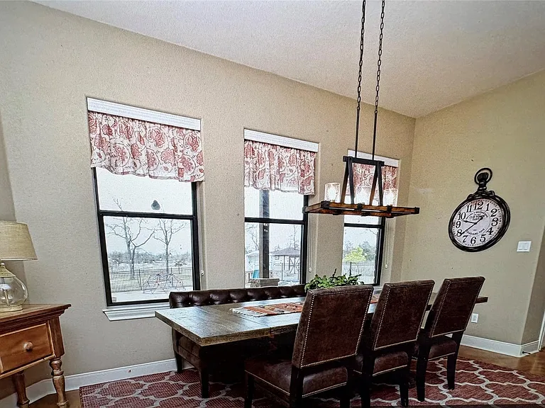 126 Packsaddle Dr — Photo 9