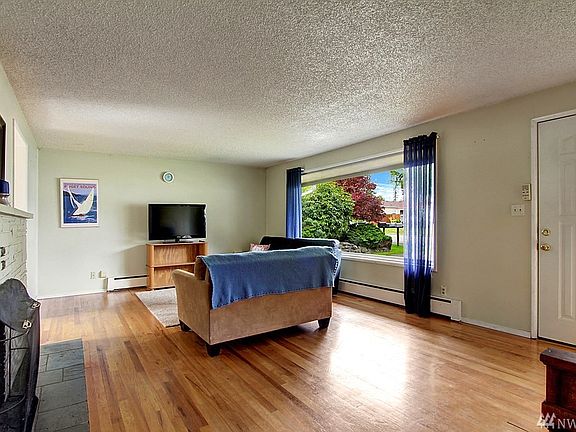 5th image of 528 Tamarack Ave