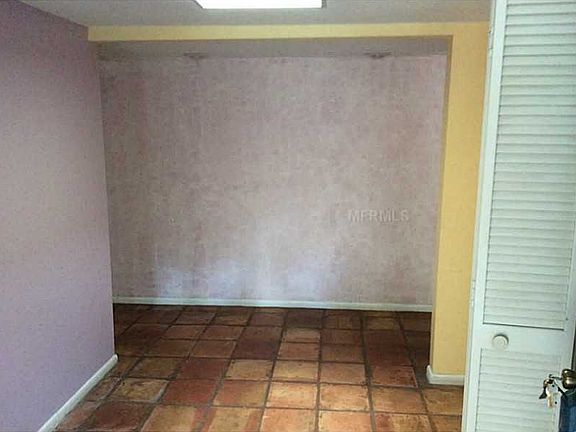2nd image of 102 Wisteria Dr