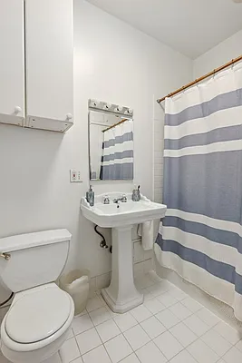 Rented by Corcoran | media 27