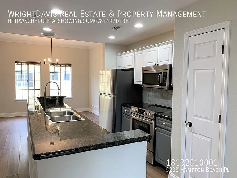 5208 Hampton Beach Pl — Photo 6