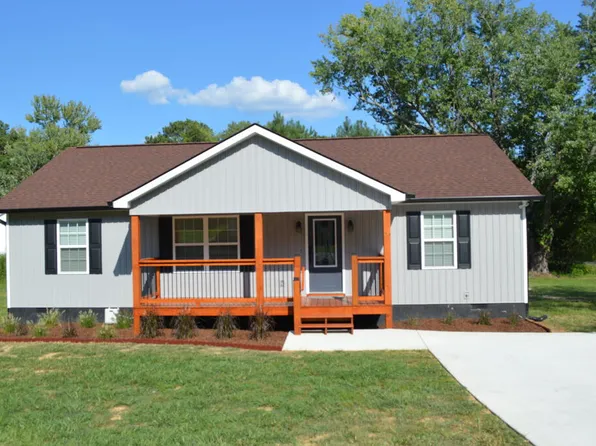 2004 Glisson Dr, Tunnel Hill, GA 30755