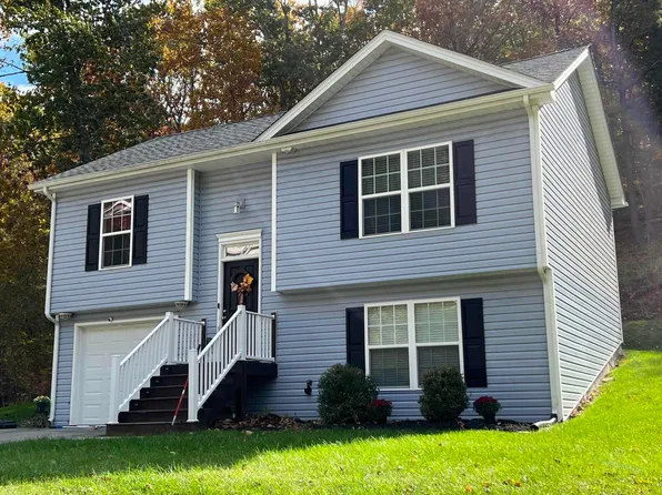 315 John Lemley Ln, Christiansburg, VA 24073