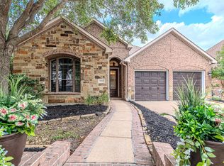 18510 N Settlers Shore Dr, Cypress, TX 77433