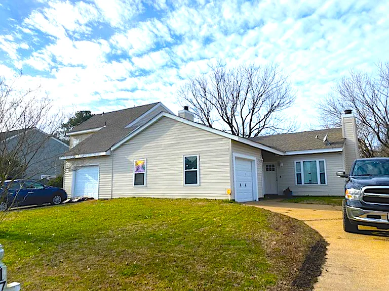 1733 Joplin Ln — Photo 6