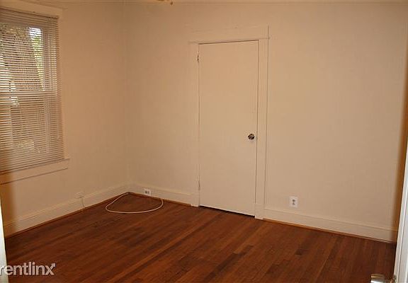 1806 Kaeney st 044
