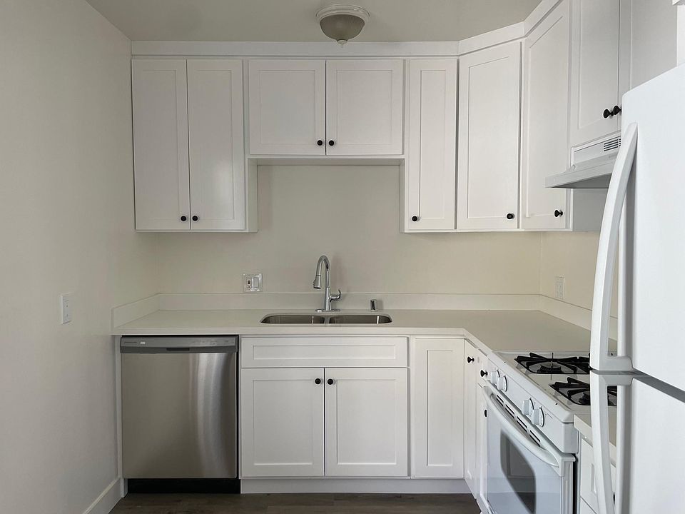 spacious kitchen