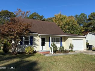 1725 Edgewood Dr, Elizabeth City, NC 27909