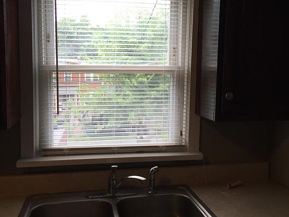 5th image of 1834 Briggs St