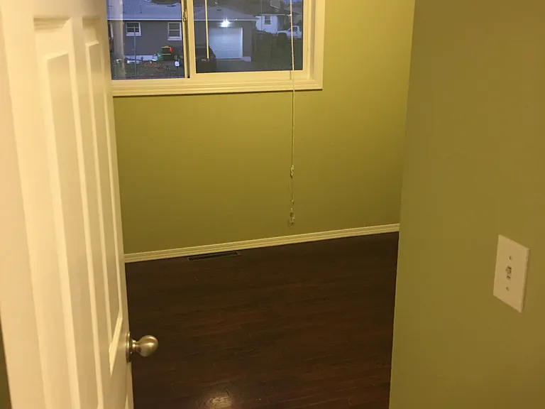 1015 E Hill Ave — Photo 18