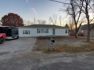 220 N Elm St, Bethalto, IL