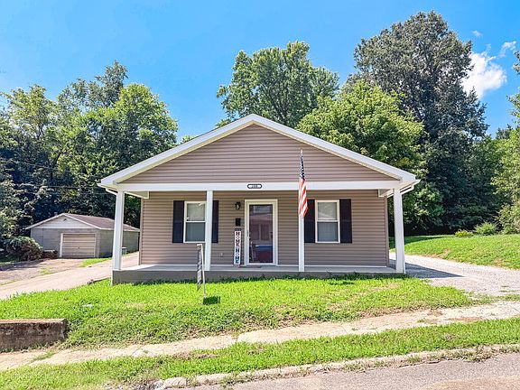2nd image of 200 Kentucky Ave