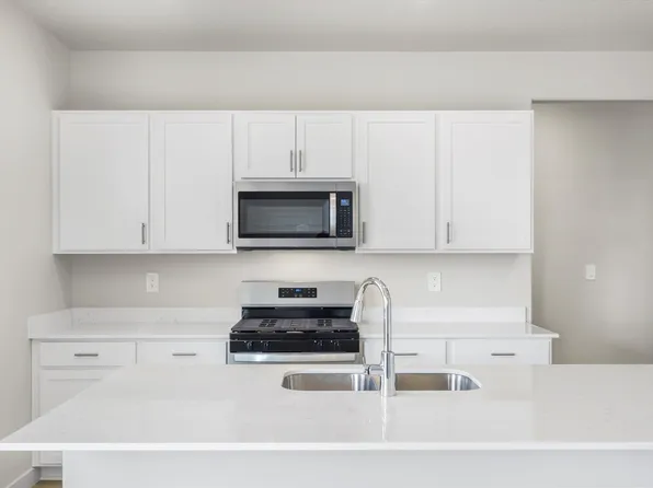 3402 N Hannah St, Eagle Mountain, UT 84005