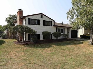 1845 Hass Dr, South Bend, IN 46635