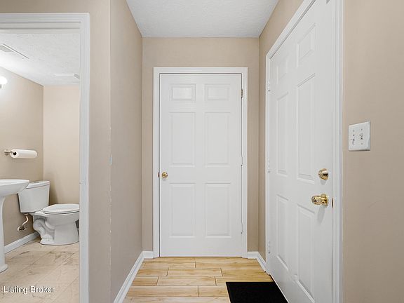 3rd image of 6315 Cottage Field Cir