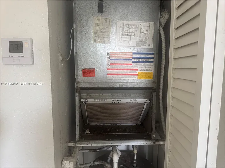 1725 W 60th St #F320 — Photo 16