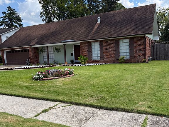 2nd image of 1375 Silverton Dr