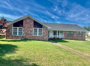 55 Thornhill Dr, Sherwood, AR 72120