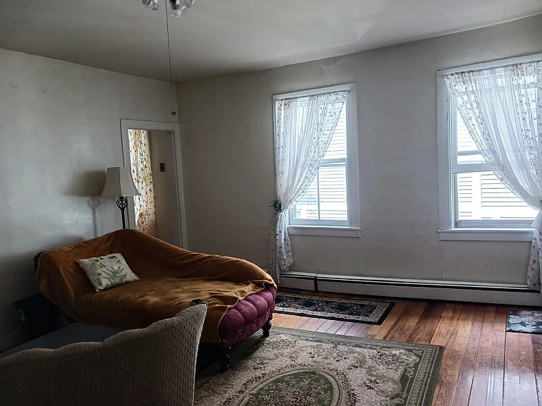 114 High St #4 — Photo 12