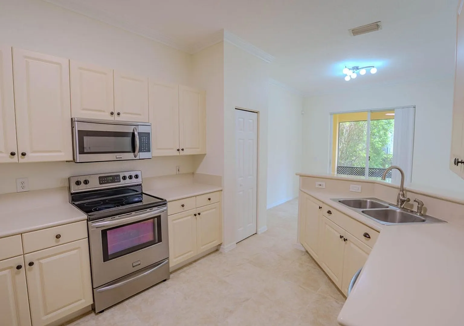5733 NW 119th Drive, Coral Springs, FL 33076 - 4026 — Photo 1