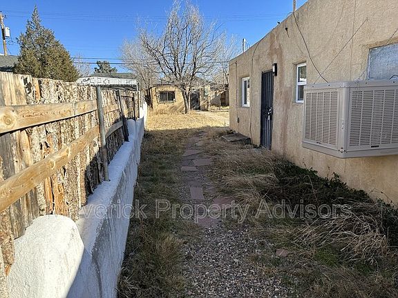 3rd image of 310 Columbia Dr SE #1/2