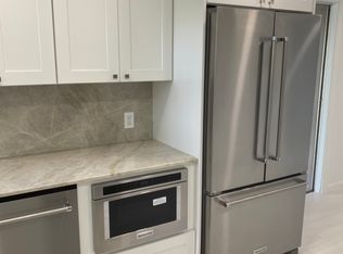 219 Ridgeview Dr, Palm Beach, FL 33480