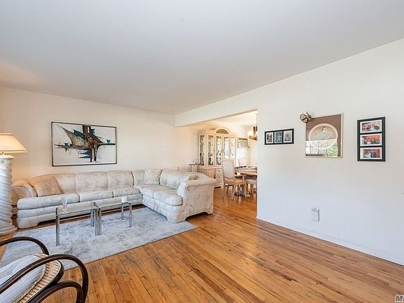 4th image of 3424 Lufberry Ave