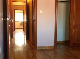 31 N Henry St, Brooklyn, NY 11222