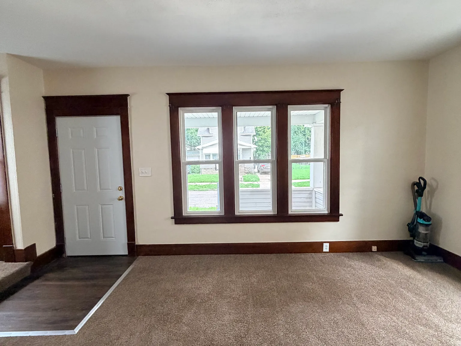 3 bed, 1139 sqft, $1,300 — Photo 4