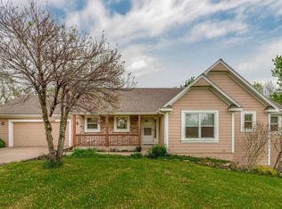 29520 W 95th St, De Soto, KS 66018