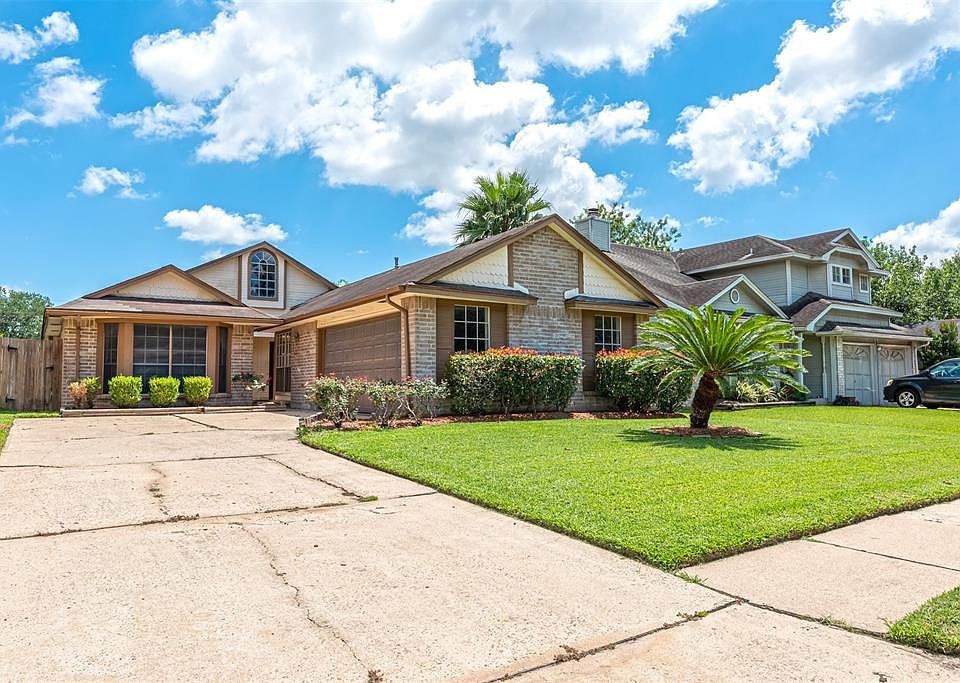 1st image of 15818 Mission Village Dr