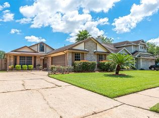 15818 Mission Village Dr, Houston, TX 77083